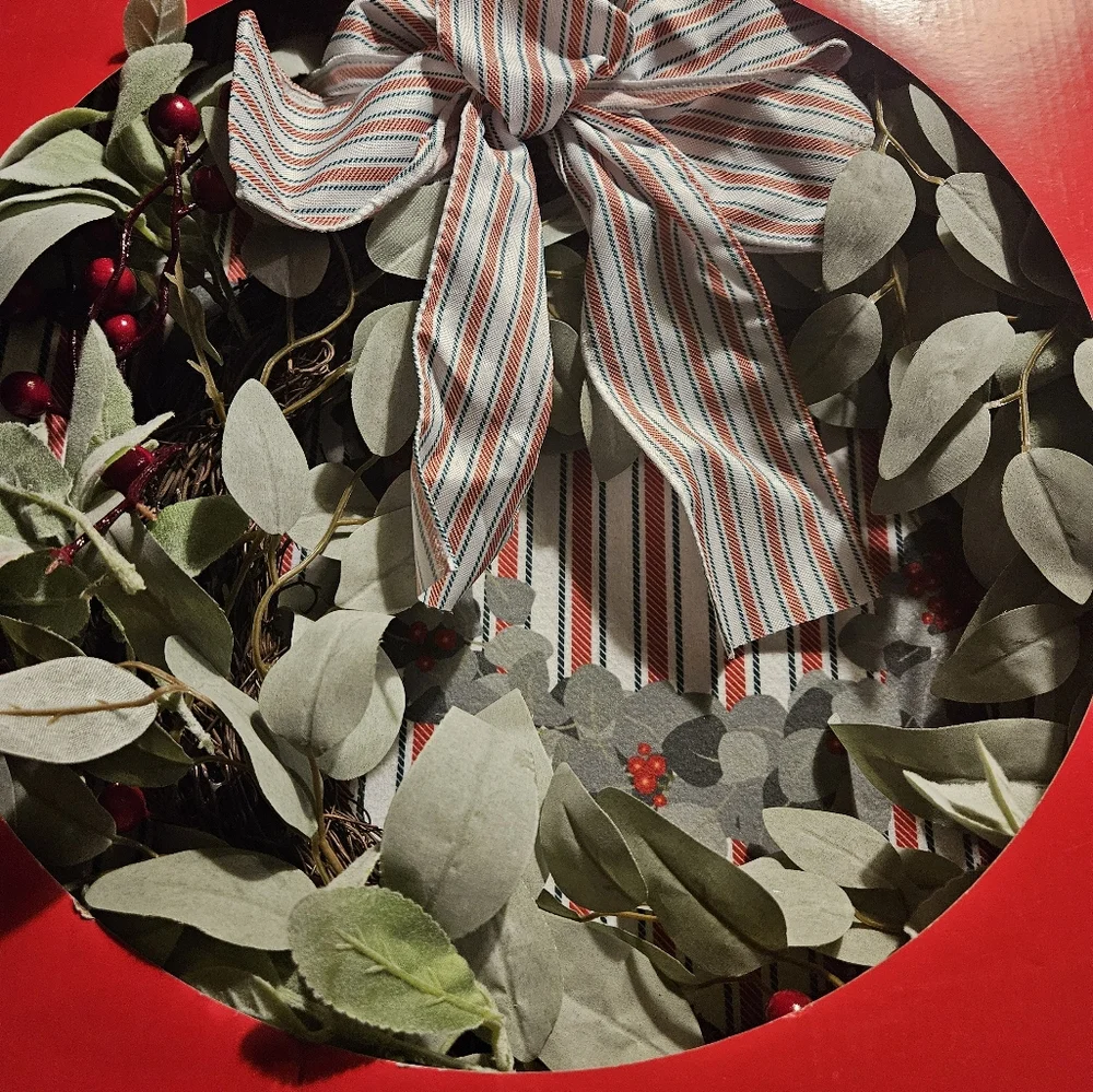 NIB Holiday Home 20in Wreath w Matching 18in x 30in Doormat- Joy Design, 2Pc Set